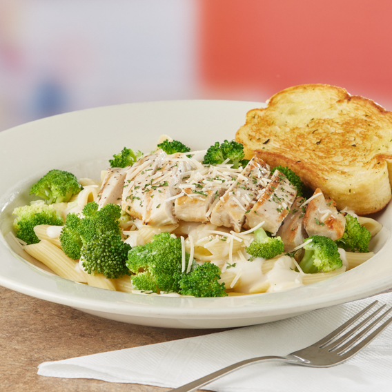 Chicken & Broccoli Alfredo