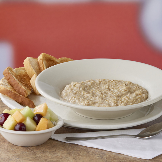 Quaker Oatmeal and Fruit Combo